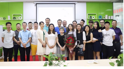 不斷提升自我，萬靈內(nèi)部小卷材可移膠新品發(fā)布會！