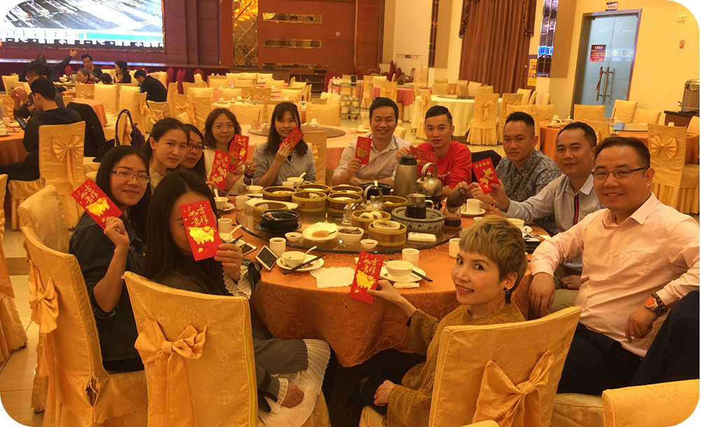 萬靈合影